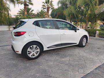 Renault Clio dCi 1.5 diesel 90 CV 5 porte Business