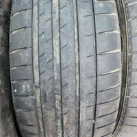 Gomme Michelin pilot quasi nuove 235 45 18