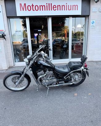 Suzuki VL 800 Intruder
