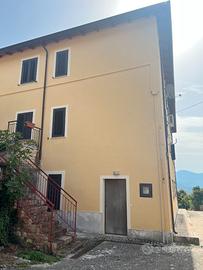 Casa indipendente nel centro di Belmonte Castello