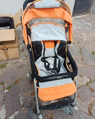 passeggino, 2 seggiolini, lettino di legn