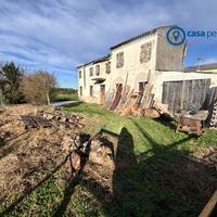 Terreno edificabile con rustico