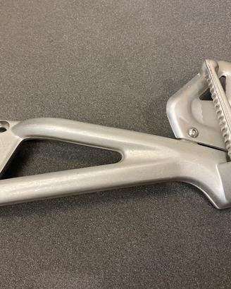 Supporto pedana SX Ducati Monster s2r s4r rs