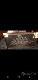  quadro con cesto di fiori con cornice d'orata