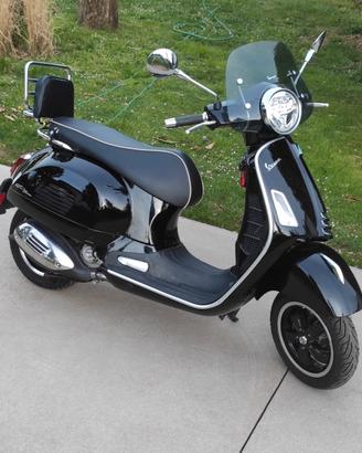 Vespa 300 gts