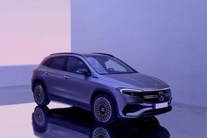 MERCEDES-BENZ EQA 250 Premium Pro