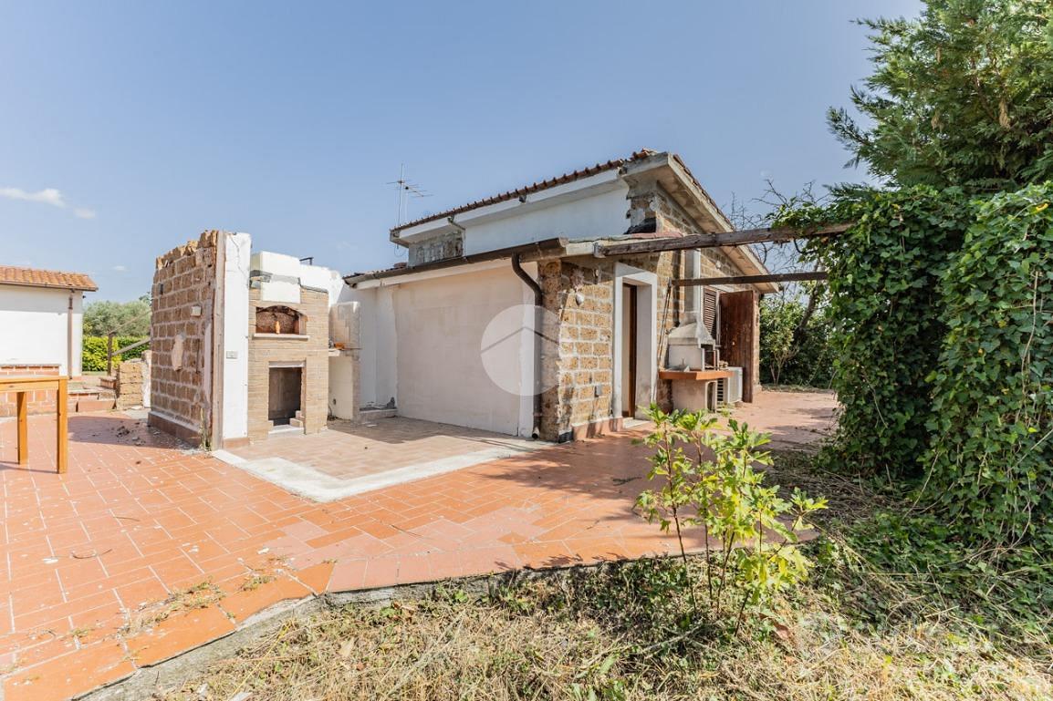 RUSTICO A NEPI - Vista 5