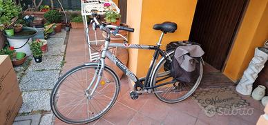 bicicletta in alluminio 