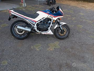 Honda VF 500F - 1984