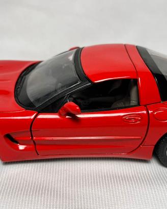 Burago 1/24 Chevrolet Corvette 1997