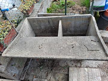 lavatoio da esterno in pietra
