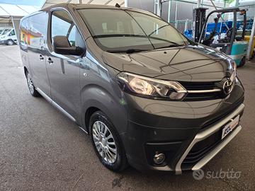 Toyota Proace Verso Medium Lounge 9 posti 2024