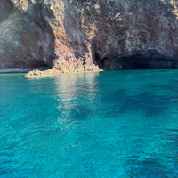 CAPRAIA ISOLA splendido mare e natura