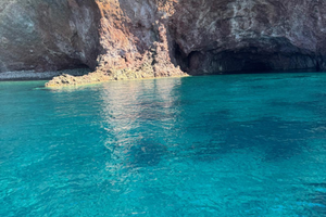 CAPRAIA ISOLA splendido mare e natura