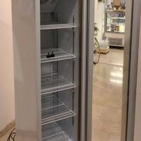 Armadio Refrigerato\Espositore Modello RC300WM