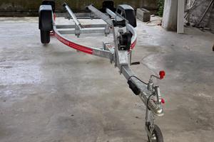 Carrello rimorchio satellite moto d’acqua