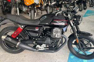 Moto Guzzi V7 STONE SPECIAL EDITION