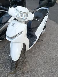  scooter Peugeot 200 berville 