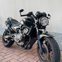 Honda Hornet 600 - Total Black