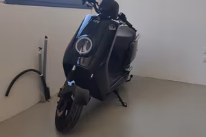Scooter niu 50cc usato modello s