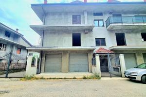 Appartamento rustico II° piano 103 mq +garage 45mq