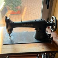 Macchina da cucire Singer vintage