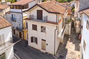 4 LOCALI A ORTONA