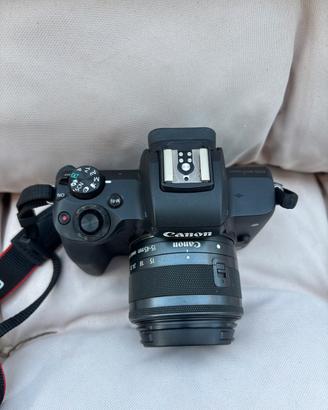 Canon EOS M50 Mark II + EF-M 15-45mm + 55-200mm