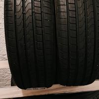 2 gomme seminuove Pirelli 215/65/17