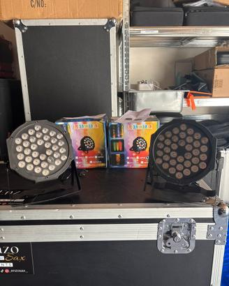 COPPIA FARI DISCOTECA LED RGB DMX PERFETTI