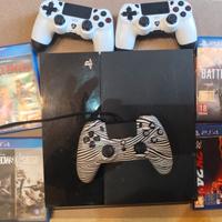 Ps4 con 4 giochi, 3 controller