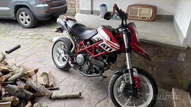 Hipermotard 790