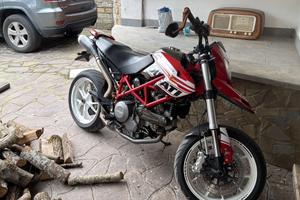 Hipermotard 790