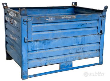Contenitori cassoni in ferro usati