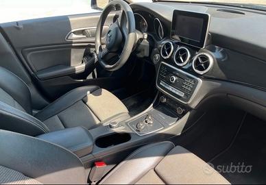 (A F F A R E) Mercedes CLA 2.2D 4Matic Executive