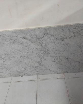 Ripiano in marmo per como' d'epoca