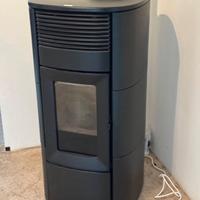 Stufa a pellet idro MCZ Hydromatic 24 M2 (24 kW)
