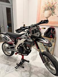 Honda CRF 450 targato