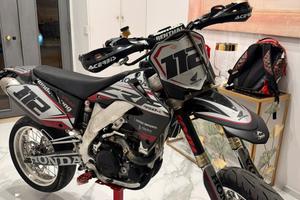 Honda CRF 450 targato