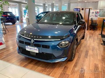 Lancia Ypsilon Hybrid e-DCT
