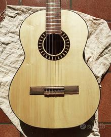 Chitarra classica di liuteria italiana nuova