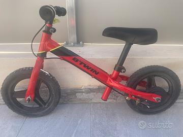 Bici balance B-twin senza pedali per bambini