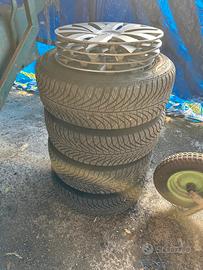 Ruote 185/60 R15 come nuove