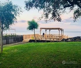 Bivani fronte mare Venusilia Aci castello