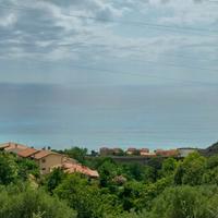 Ampio appartamento vista mare da ristrutturare
