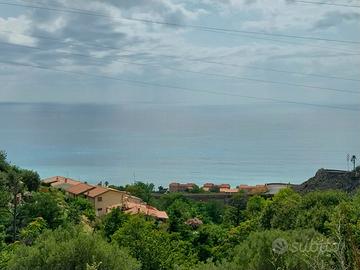 Ampio appartamento vista mare da ristrutturare
