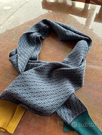 Sciarpa Fendi originale