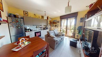 DUE LOCALI IN CONTESTO RECENTE PIANO ALTO CON BOX!