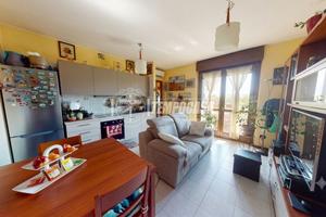 DUE LOCALI IN CONTESTO RECENTE PIANO ALTO CON BOX!