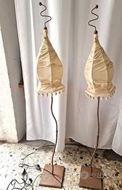 2 lampade da pavimento etniche in ferro
